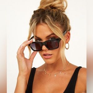 Quay Australia In Control Sunglasses in Black